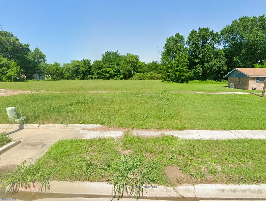 1501 S La Salle Street, Navasota, TX 77868 - #2