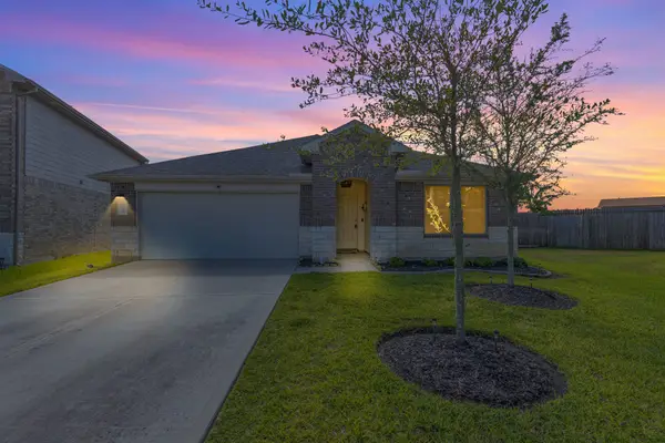 7906 Tamarind Lane, Baytown, TX 77521