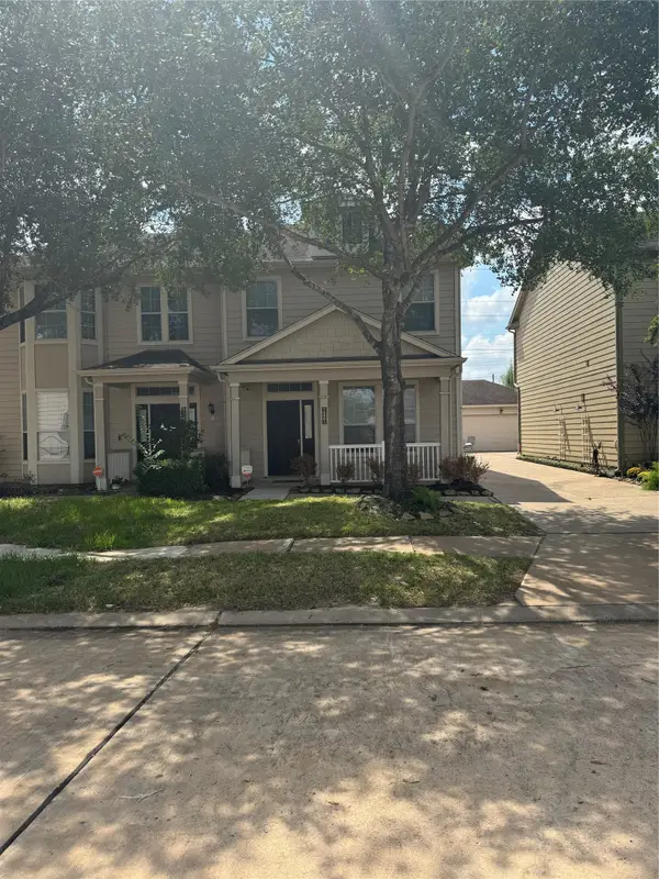 16867 Mammoth Springs Drive, Hockley, TX 77095
