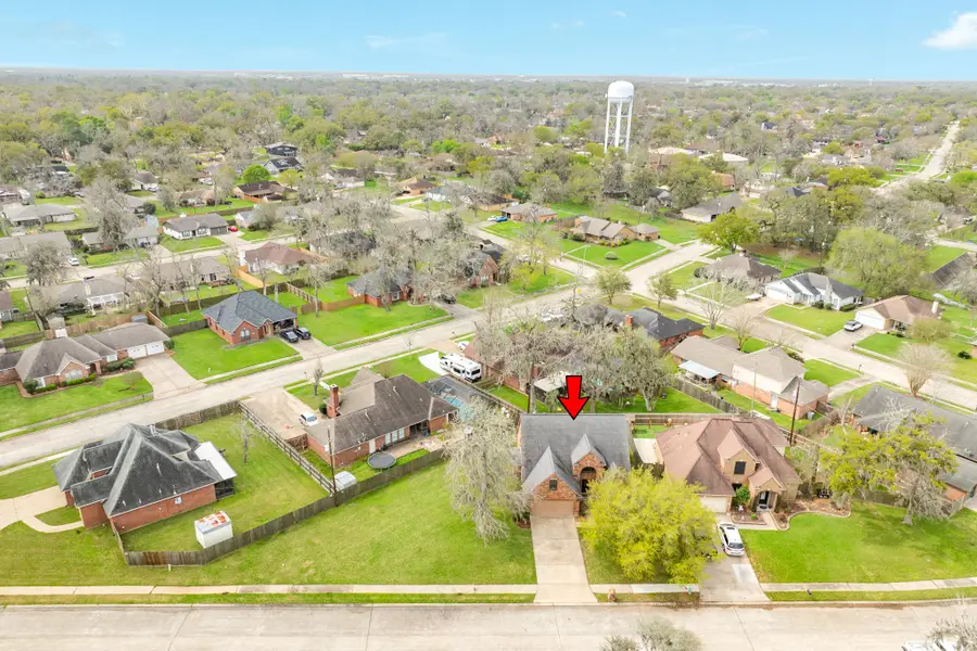 135 Sugar Cane Cir, Lake Jackson, TX 77566 - #2