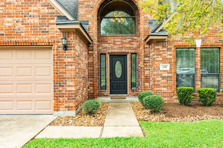 135 Sugar Cane Cir, Lake Jackson, TX 77566 - #3