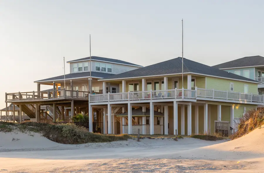 843 S Jack Road, Crystal Beach, TX 77650 - #2