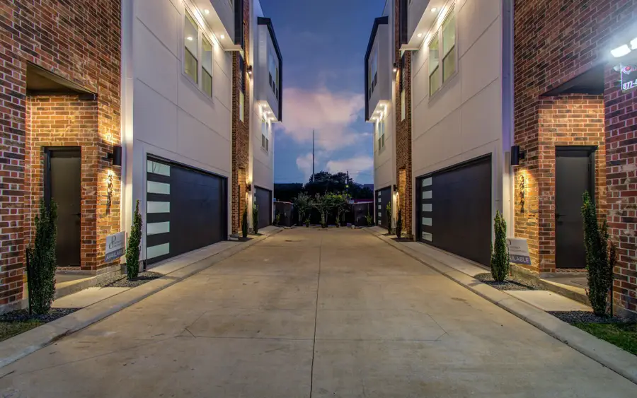 3032 Lamar Street, Houston, TX 77003 - #2