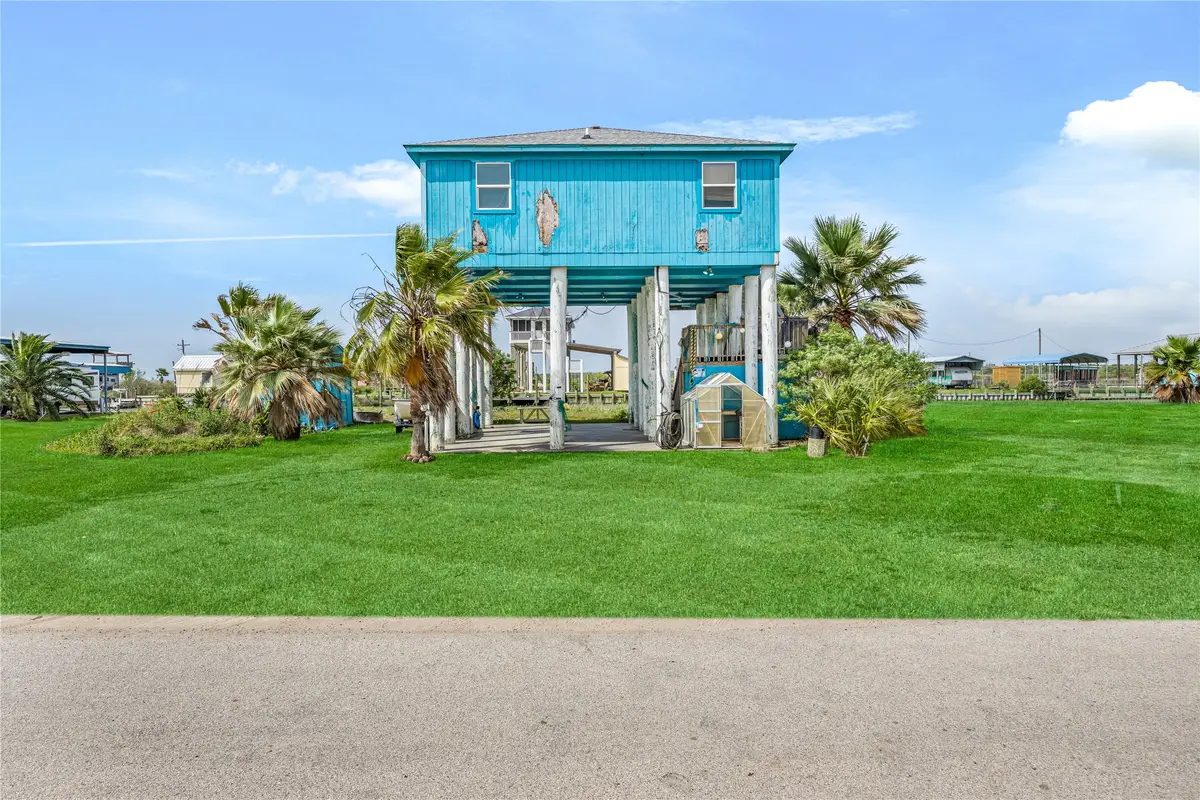 1495 Mabry Street, Gilchrist, TX 77617 - #1