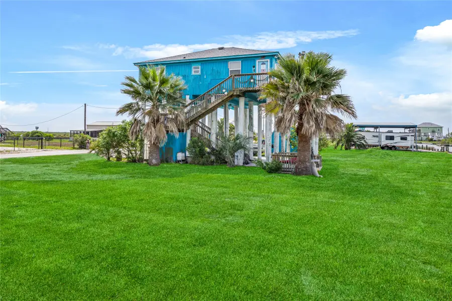 1495 Mabry Street, Gilchrist, TX 77617 - #3