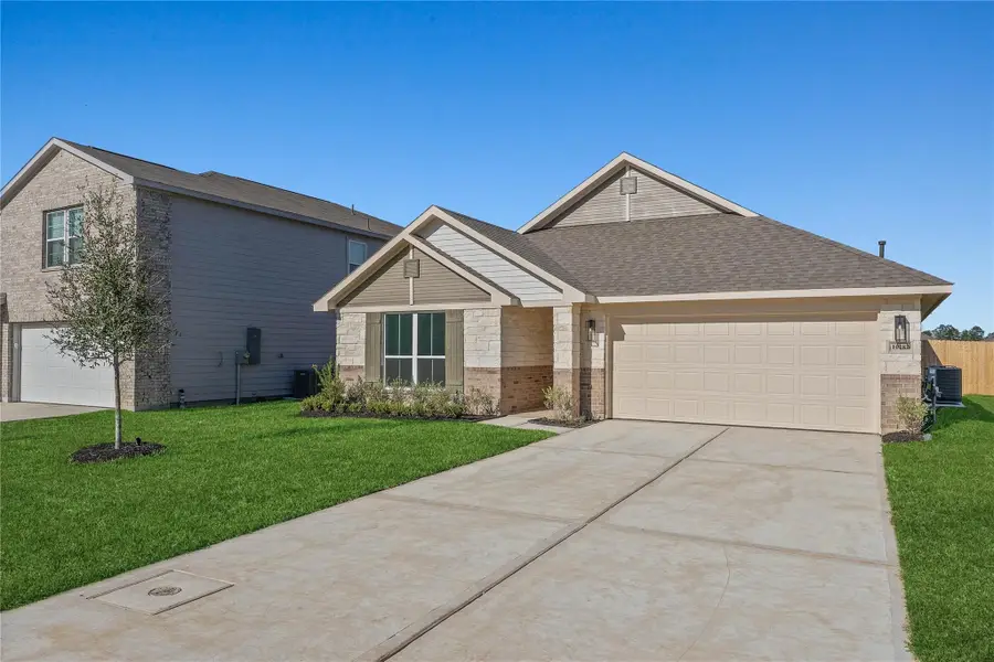 229 Bryan, Angleton, TX 77515 - #2
