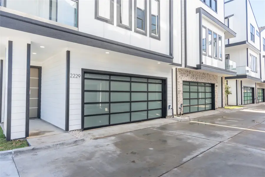 2229 Blalock Road, Houston, TX 77080 - Image #2