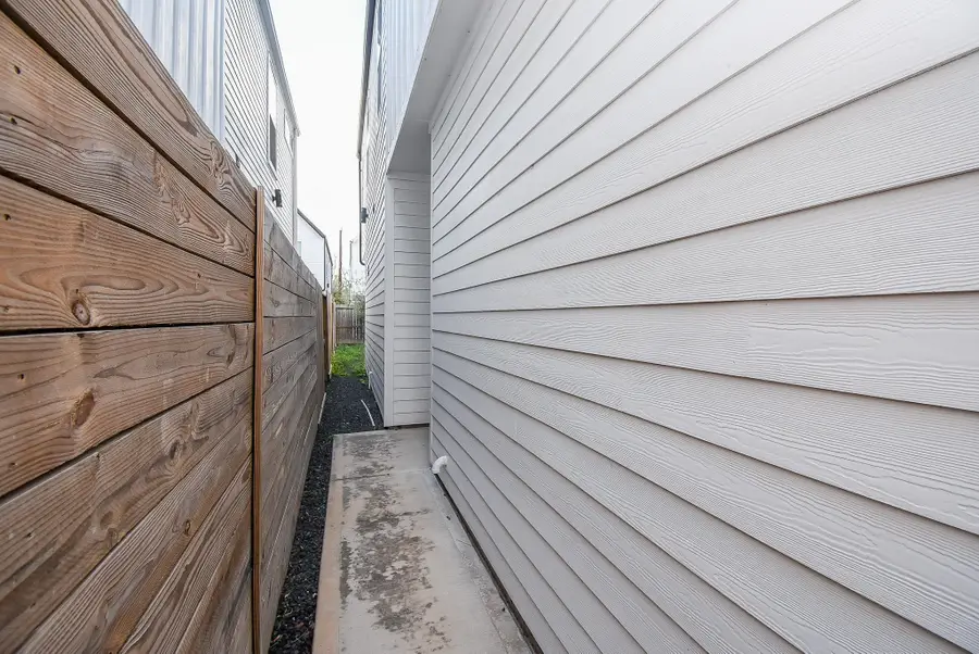 6828 Liverpool, Houston, TX 77021 - Image #2