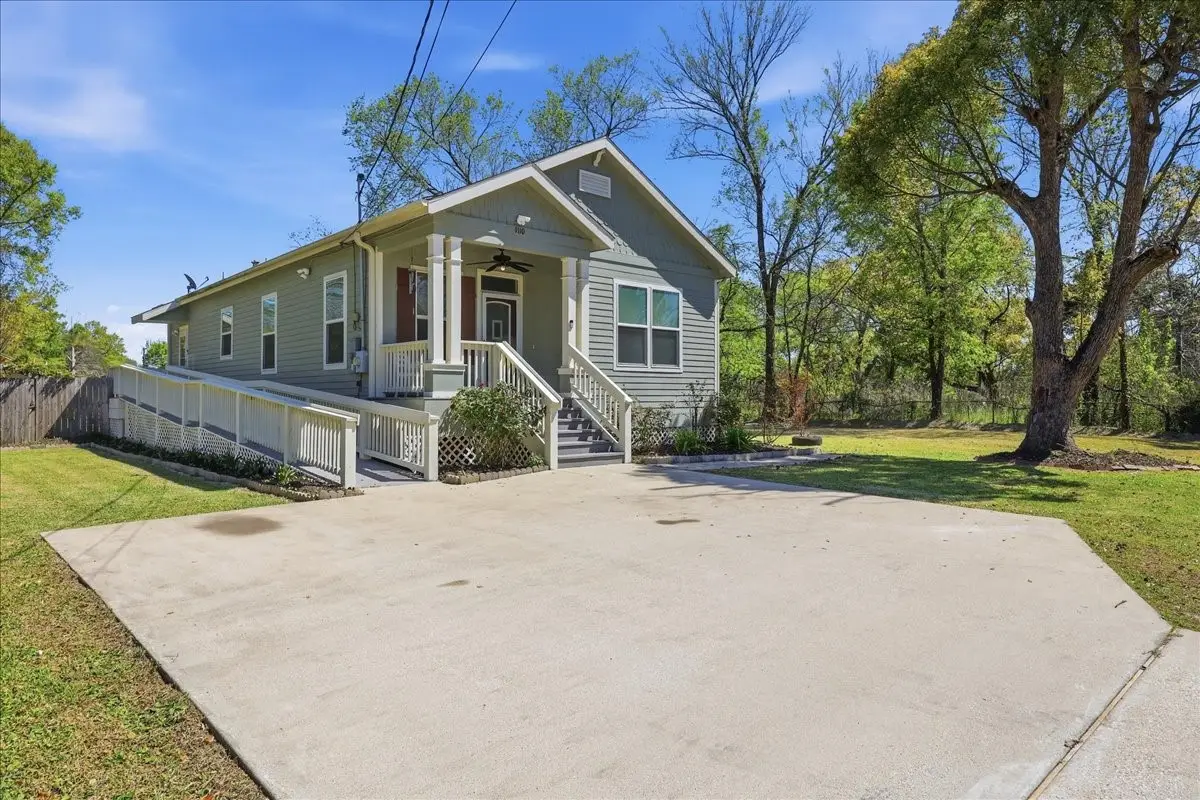 1110 N 5th Street, Orange, TX 77630 - #1