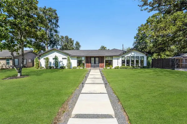 9306 Rosstown Way, Houston, TX 77080