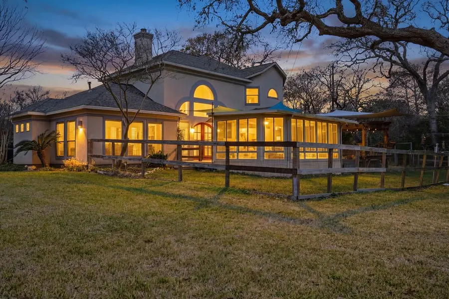 527 S Ohio Avenue, La Porte, TX 77571 - #2