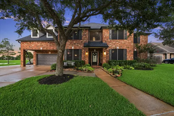 1407 Bentlake Lane, Pearland, TX 77581