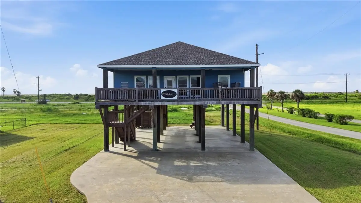 3303 Hidden Gold, Port Bolivar, TX 77650 - #1