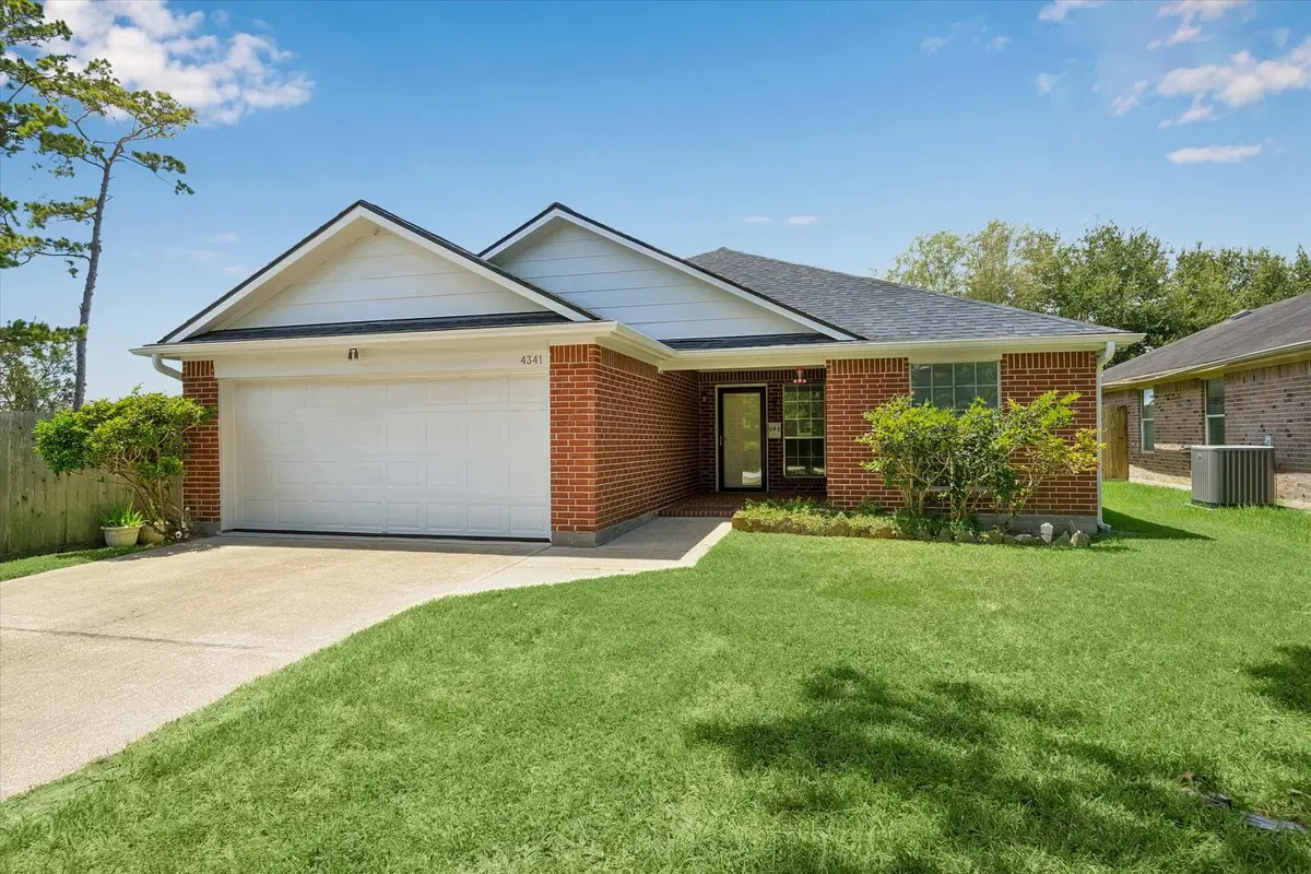 4341 Country Club Drive, Dickinson, TX 77539 - #1
