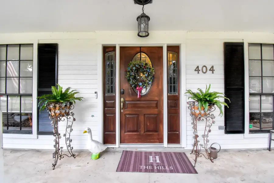 404 Huckleberry Drive, Lake Jackson, TX 77566 - #2