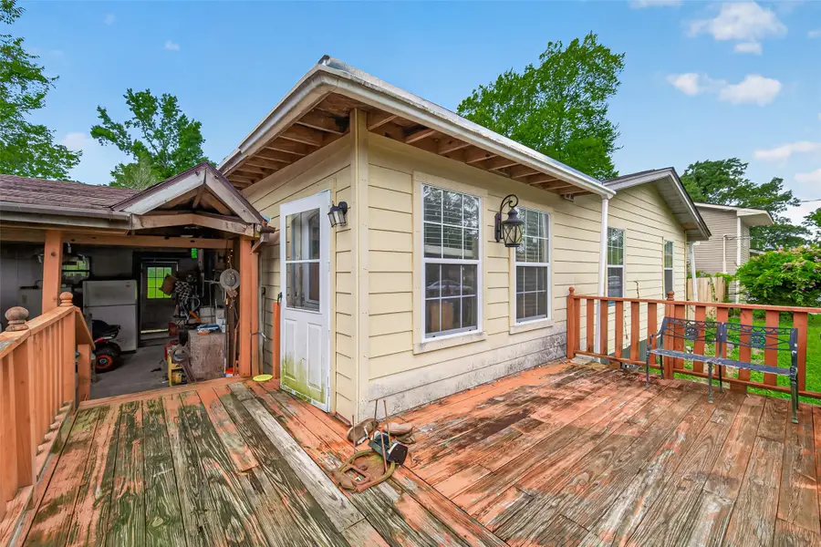 141 Town And Country Drive, Huntsville, TX 77320 - #3