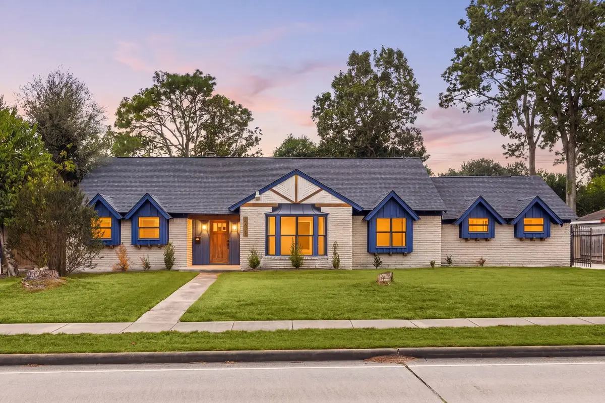 5519 W Bellfort Avenue, Houston, TX 77035 - #1