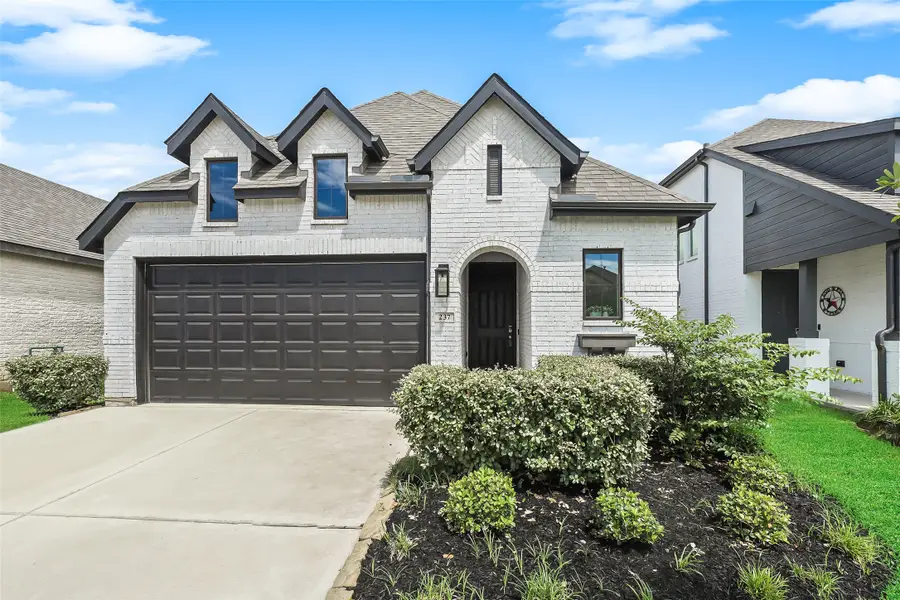237 Trapper Creek Drive, Conroe, TX 77304 - #2
