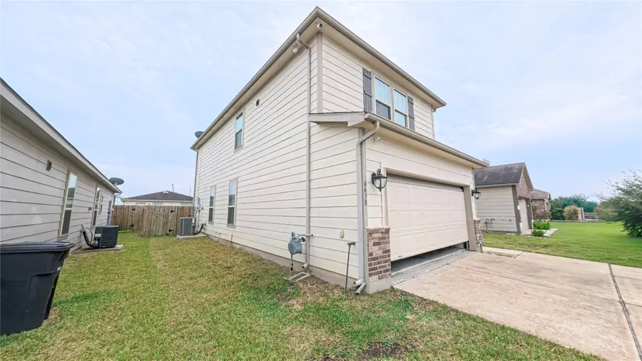 6638 Atlasridge Drive, Houston, TX 77048 - Image #2