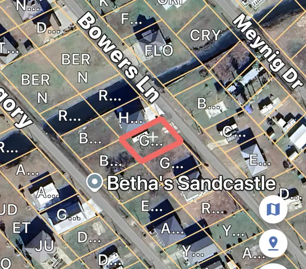 895 Bowers Lane, Crystal Beach, TX 77650