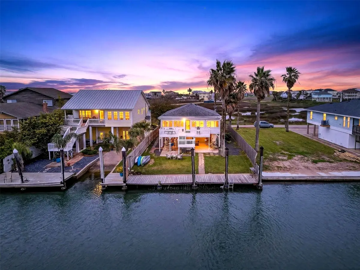 906 91st Street, Galveston, TX 77554 - #1
