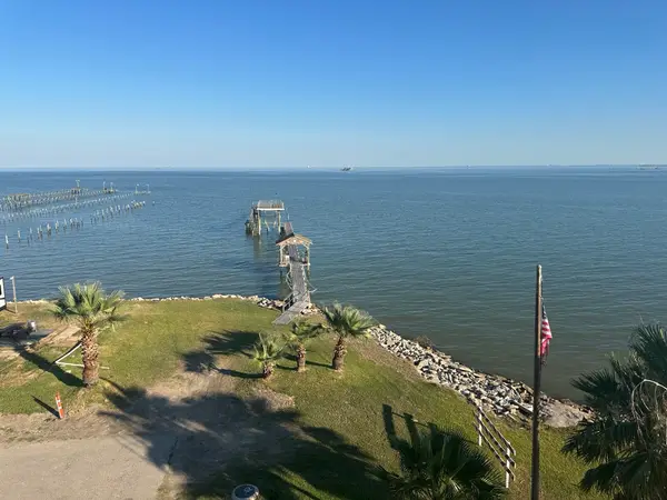 0 8, San Leon, TX 77539