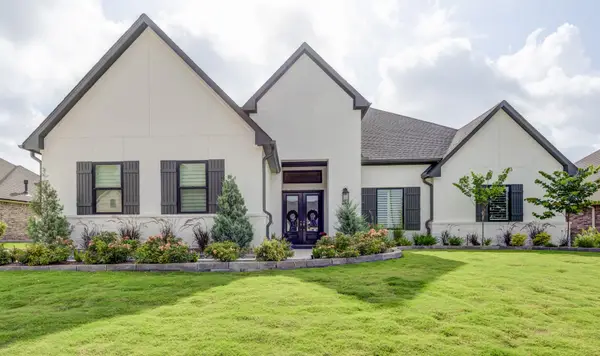9776 Greenridge View Drive, Willis, TX 77318