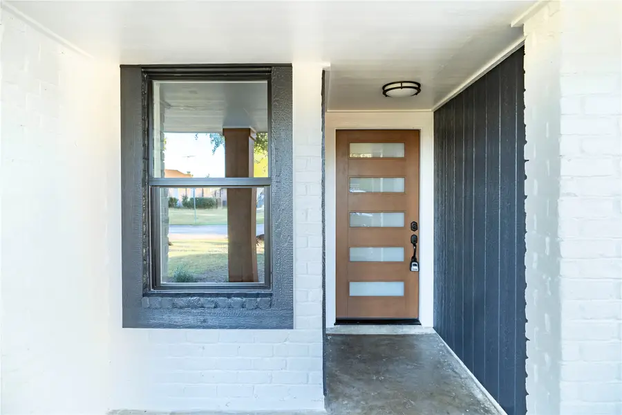 10907 Sharpview Drive, Houston, TX 77072 - Image #3