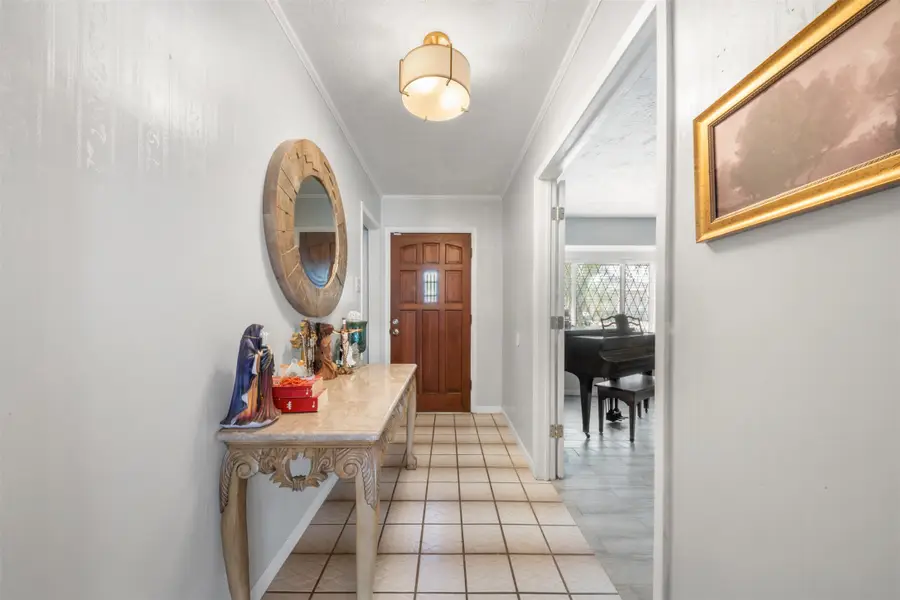 1506 17th Avenue N, Texas City, TX 77590 - #3