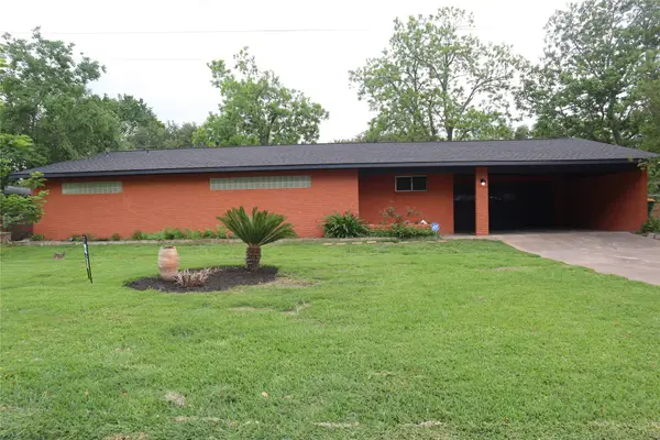 1903 Evergreen Lane, La Marque, TX 77568