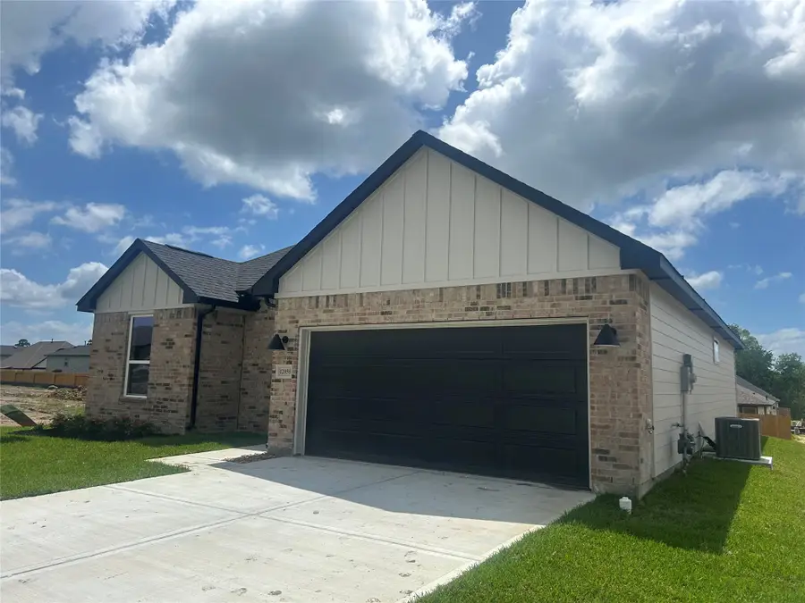 12059 Curlin Drive, Willis, TX 77318 - #2