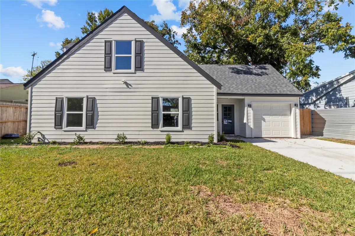 3030 Roe Drive, Houston, TX 77087 - Image #1