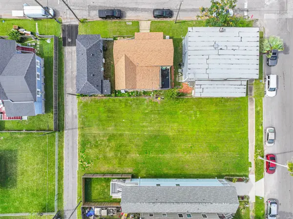 3521 Ball, Galveston, TX 77550