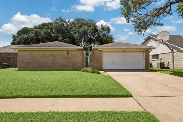 15714 Echo Hill Drive, Houston, TX 77059