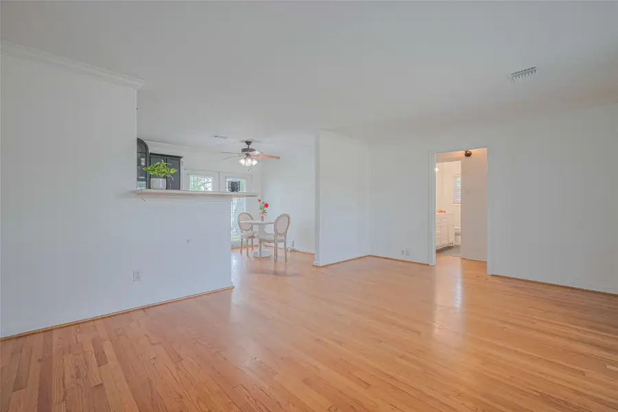 3042 Oak Forest Drive, Houston, TX 77018 - #3