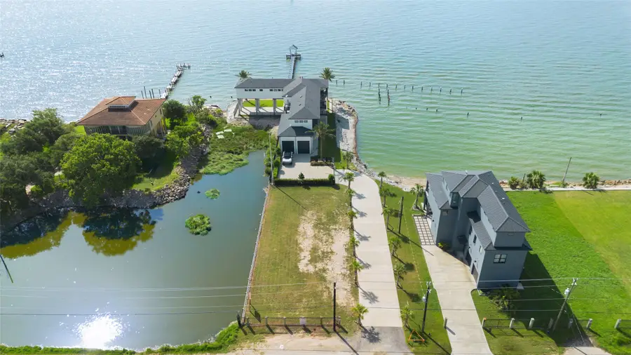 802 Todville Road, Seabrook, TX 77586 - #2