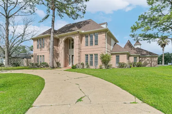 1410 Osborne Drive, Friendswood, TX 77546