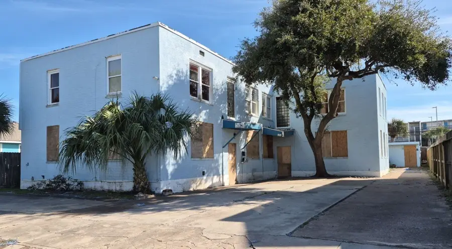 3609 Avenue S 1/2, Galveston, TX 77550 - #2