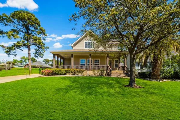 361 Bridgelanding, Onalaska, TX 77360