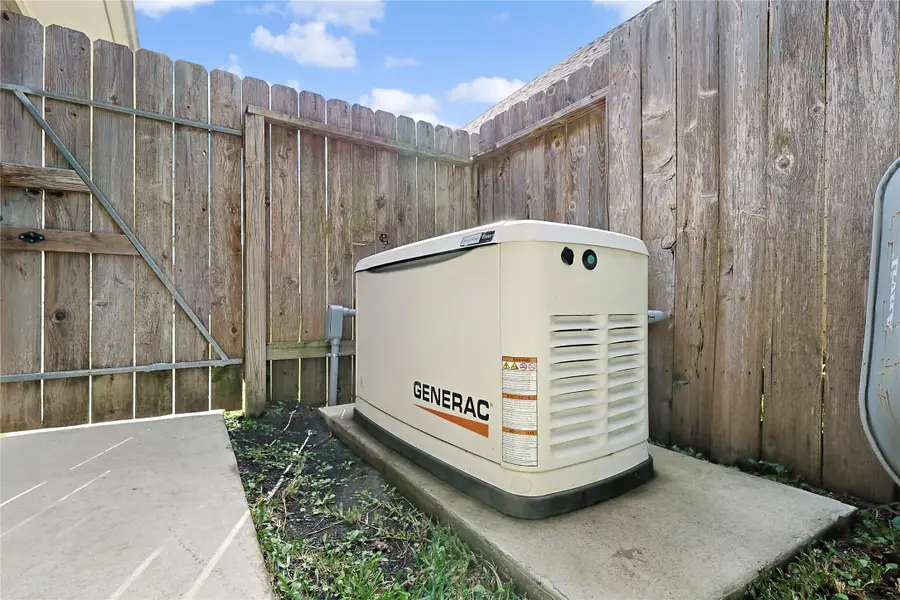 962 Oak Falls Drive, Conroe, TX 77378 - Image #2