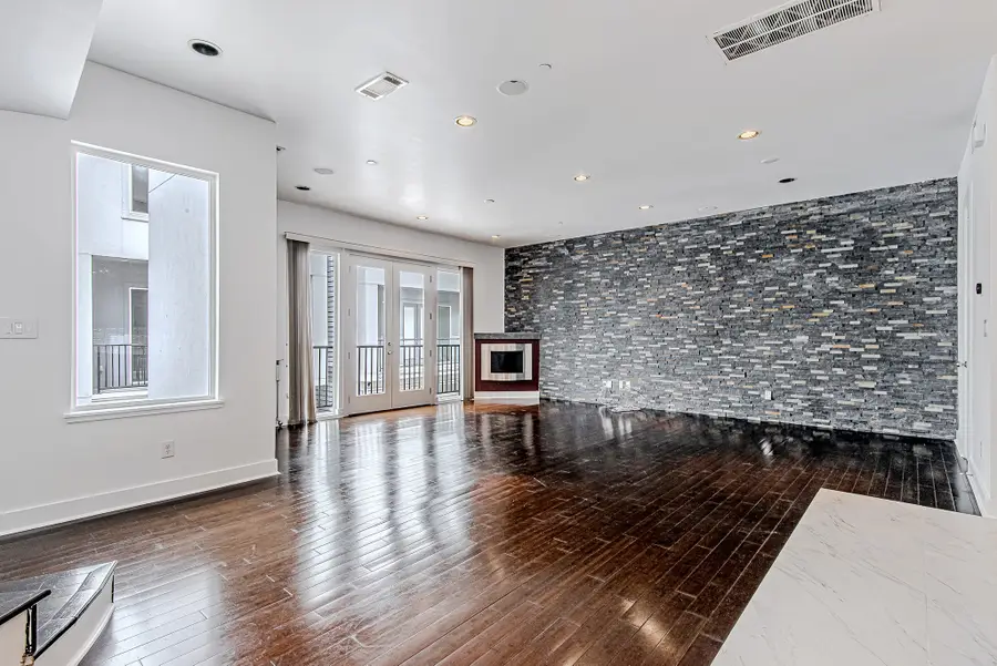 2025 Colquitt Street #E, Houston, TX 77098 - #3