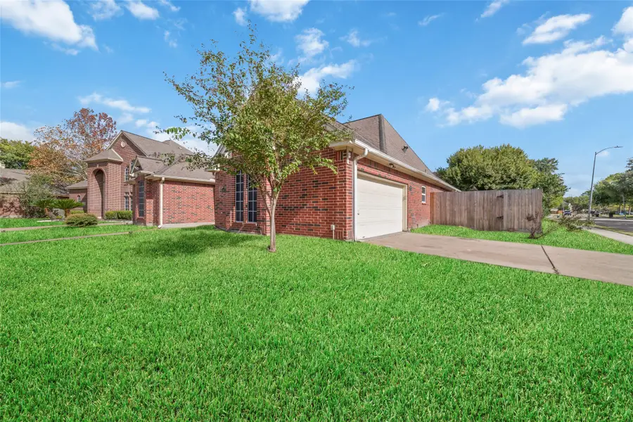 6511 Mesa Vista Court, Houston, TX 77083 - Image #2