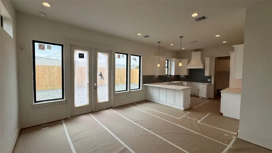 1103 Western Edge Drive, Houston, TX 77008 - Image #2