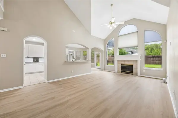 206 Wild Oak Run, Houston, TX 77094