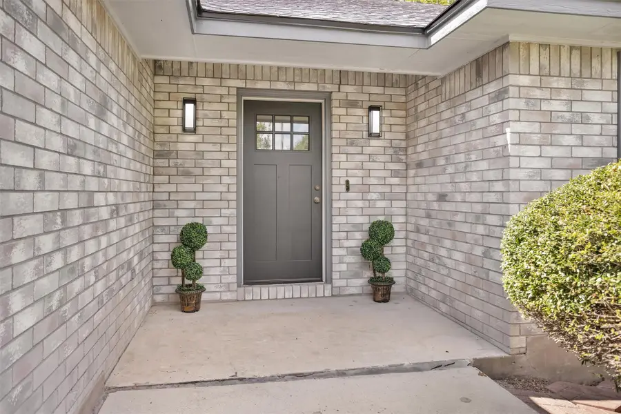 1906 Round Table, New Braunfels, TX 78130 - #3