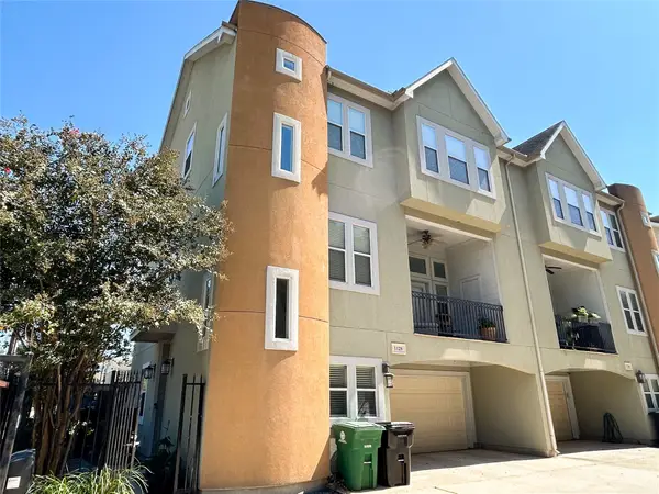 1128 W 26th Street, Houston, TX 77008