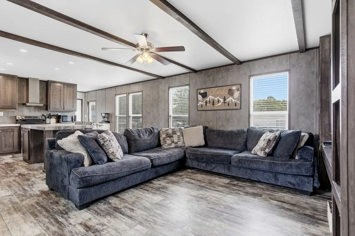 428 W Pine, Winnie, TX 77665 - #1