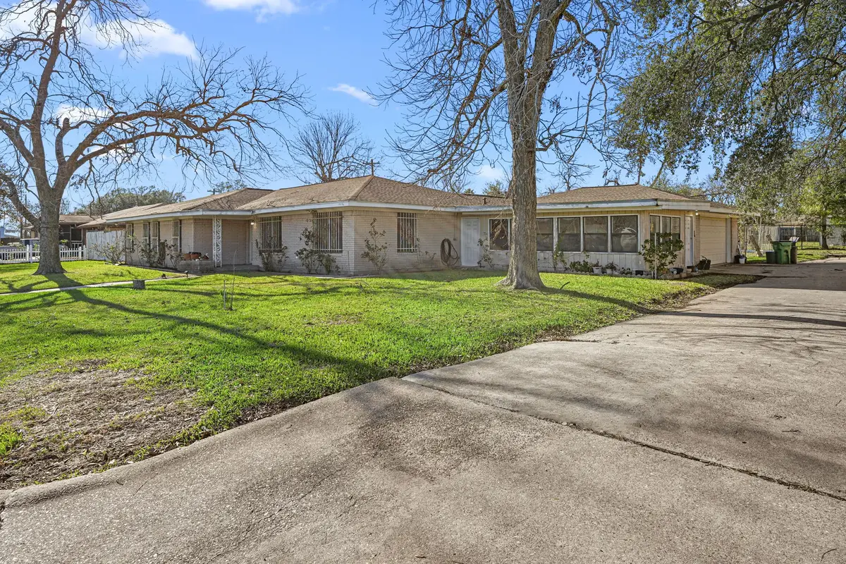 2109 Britton Street, Baytown, TX 77520 - #1