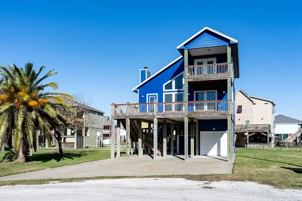 1989 Matt Drive, Crystal Beach, TX 77650