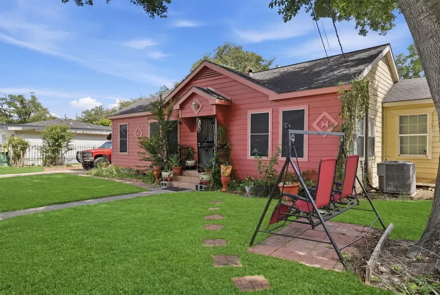 811 Canadian Street, Houston, TX 77009 - #3
